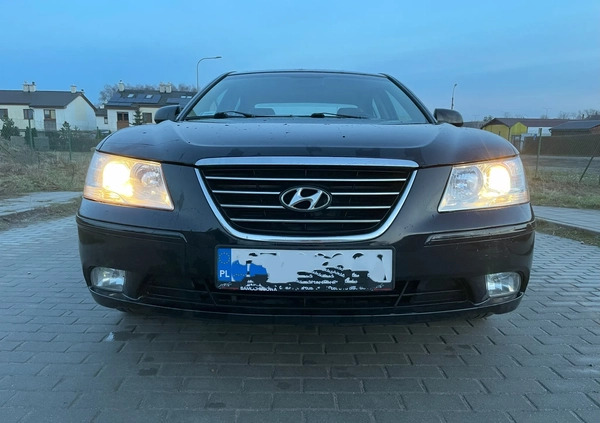 Hyundai Sonata cena 10500 przebieg: 211000, rok produkcji 2008 z Gdańsk małe 154